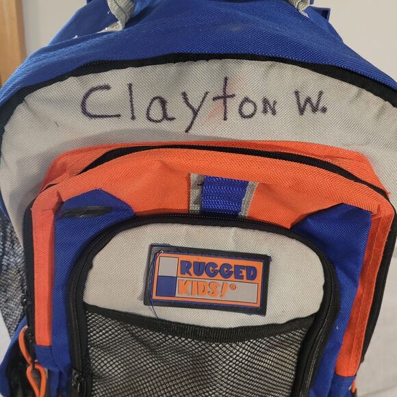 RUgged Kids! Back Pack/lugguage On Wheels 19"x13"x8" - Picture 12 of 14